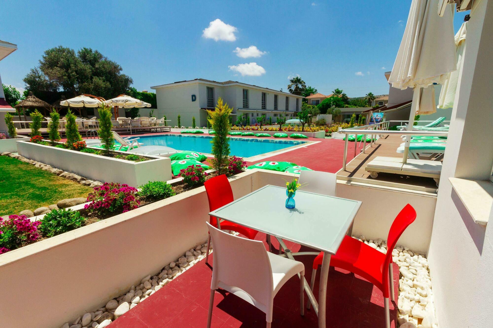 Vela Garden Resort Cesme Bagian luar foto