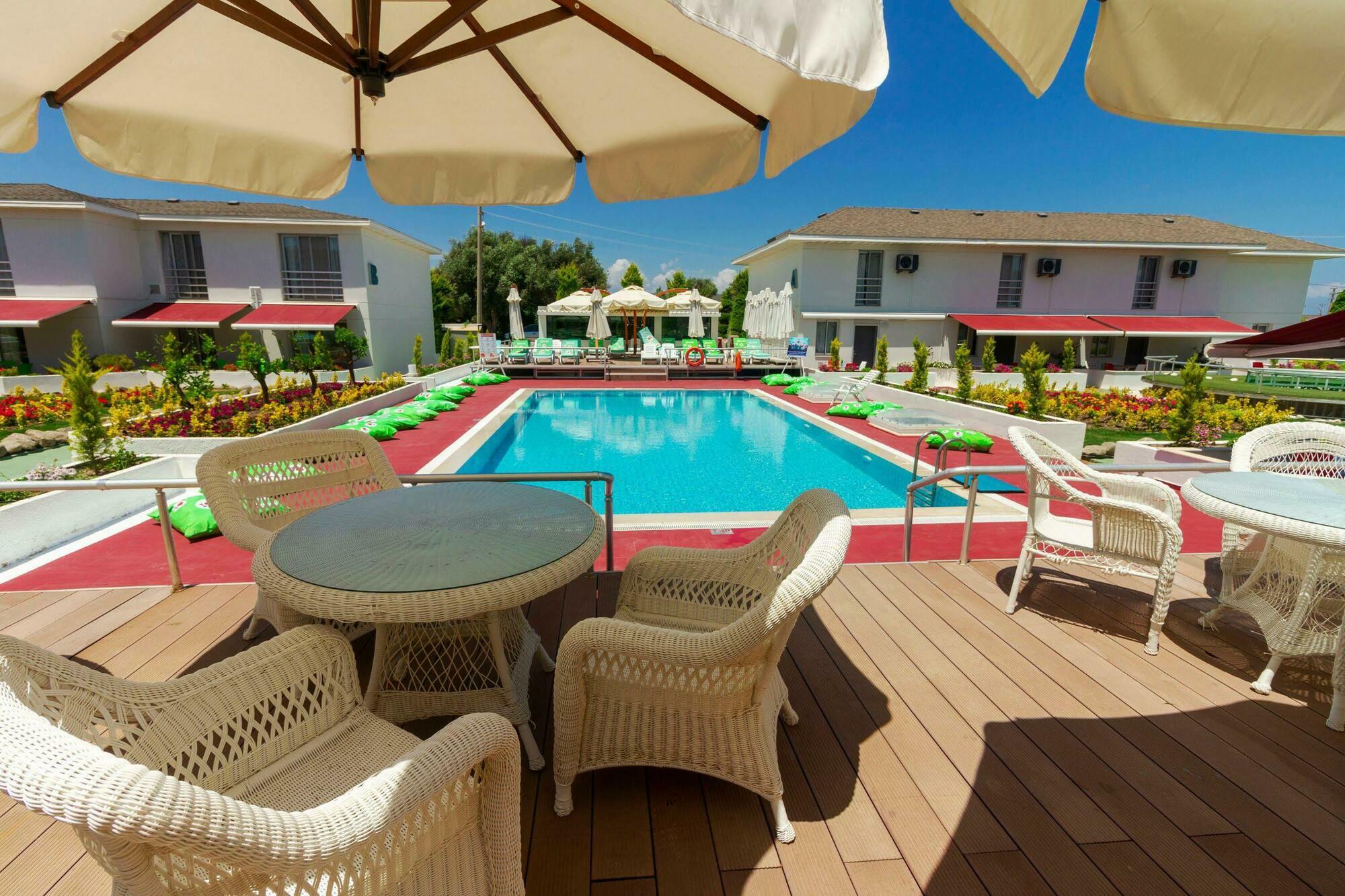 Vela Garden Resort Cesme Bagian luar foto
